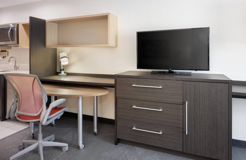 Jackson Hotel | Home2 Suites by Hilton Jackson MI