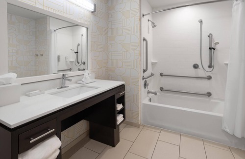 Meridian Hotel | Home2 Suites by Hilton Meridian