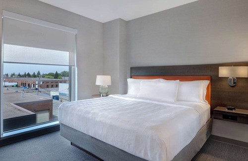 Dorval Hotel | Home2 Suites by Hilton Montreal Dorval