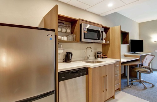 Dorval Hotel | Home2 Suites by Hilton Montreal Dorval