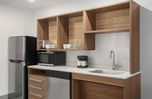 Bermuda Hotel | Home2 Suites by Hilton Richmond Chester