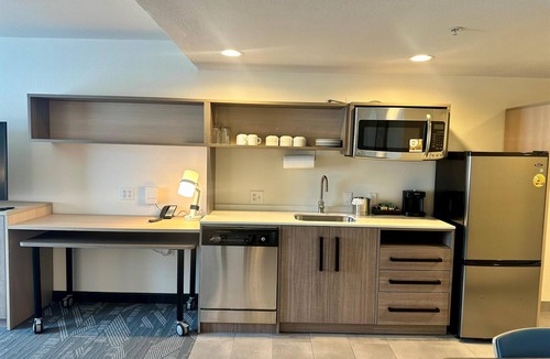 Rahway Hotel | Home2 Suites by Hilton Rahway, NJ