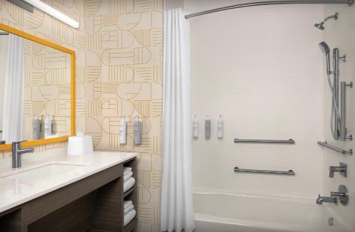 Taylor Hotel | Home2 Suites By Hilton Taylor