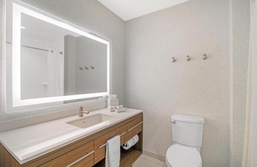 Queensbury Hotel | Home2 Suites by Hilton Queensbury Lake George
