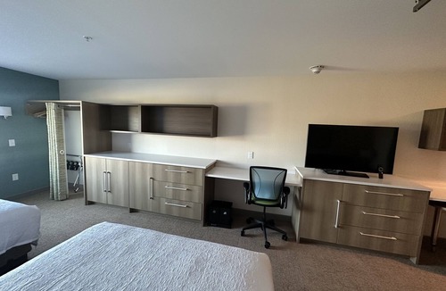 Mount Pleasant Hotel | Home2 Suites By Hilton Racine