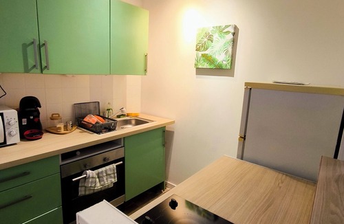 Vallauris Apartment | Home2Sea - Studio Cabin, Pool, Garden, 2 Adults + 3 Children
