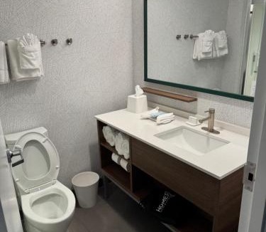 Red Hill Hotel | Home2Suites Conway