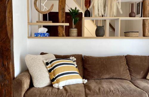 Estreboeuf House | HomeBYus
