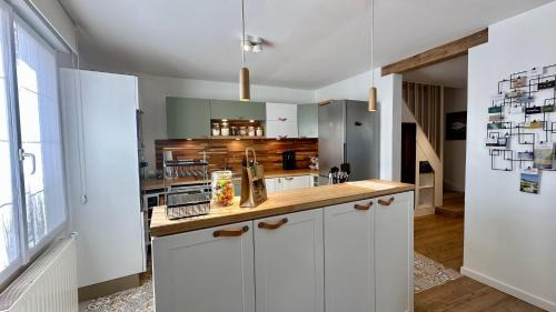 Estreboeuf House | HomeBYus