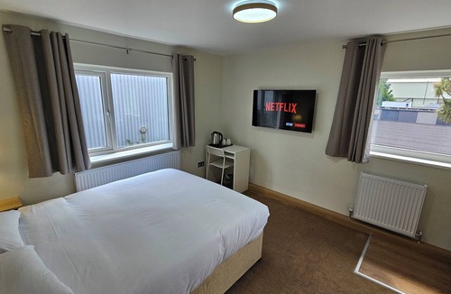 Park Royal Hotel | Homefield Lodge