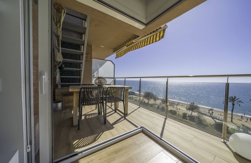 Pineda de Mar Apartment | HomeHolidaysRentals Excellent - Costa Barcelona
