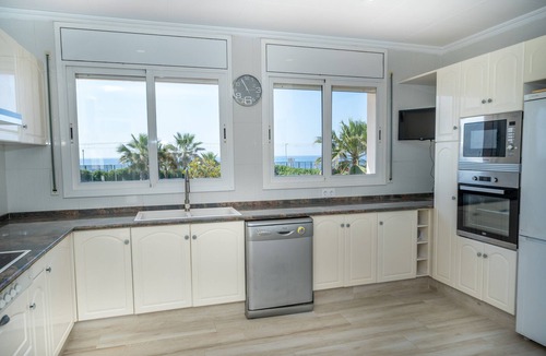 Santa Susanna Apartment | HomeHolidaysRentals Openmar - Costa Barcelona