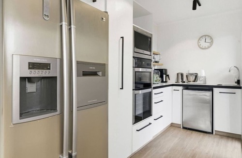 Mount Eden House | Homely 3BR Mt Eden Townhouse with Parking