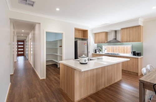 Clyde House | Homely Entire house in Clyde