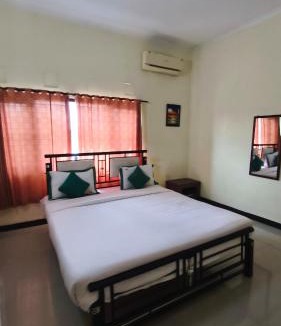 Tegal House | Homely Guest House Tegal
