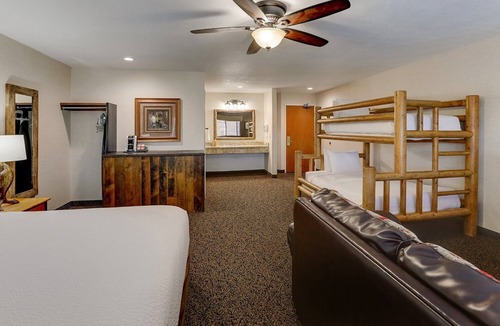 Peoria Hotel | Homely Haven with Rustic Charm, One Block from the Water | 2 Units