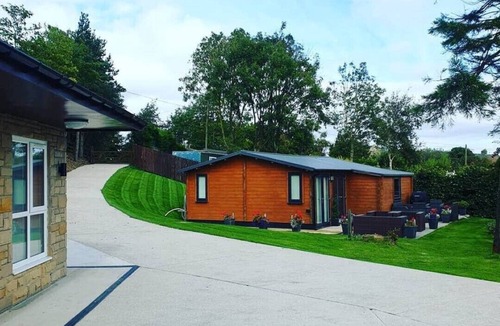 Stanley House | Homely luxury cottage 2