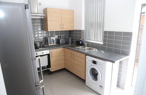 Acocks Green Apartment | Homely One Bedroom Apartment In Birmingham