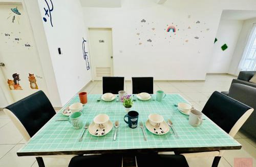 Bandar Sri Sendayan House | Homely, Secluded, Wi-Fi, Air-conditioned