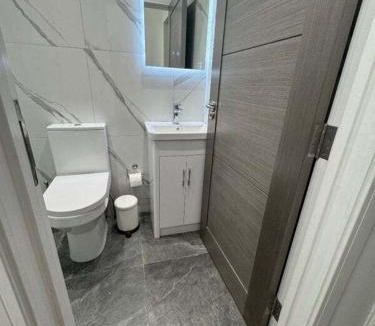 Redbridge Apartment | Homely stay in Dagenham