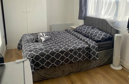 Sudbury Apartment | Homely studio flat