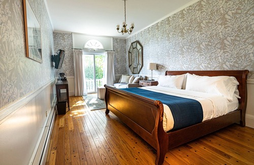 Searsport Hotel | Homeport Inn and Tavern