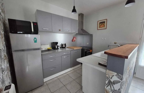 Saint-Hilaire-de-Chaleons House | Homerez - House in Saint-Hilaire-de-Chaléons