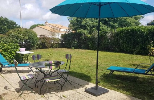 Saint-Hilaire-de-Chaleons House | Homerez - House in Saint-Hilaire-de-Chaléons