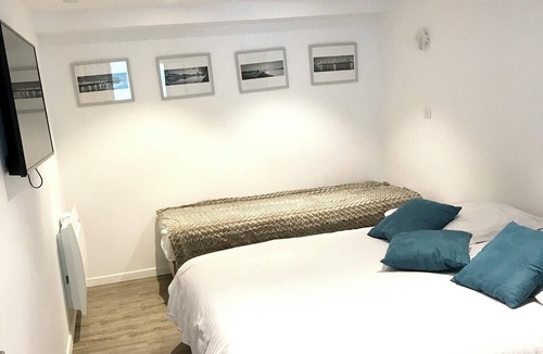 Saint-Sebastien-sur-Loire Apartment | Homerez - Nice apartement for 5 ppl. with terrace at Saint-Sébastien-sur-Loire