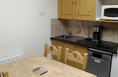 Notre-Dame-de-Bellecombe Apartment | Homerez - Mountain View Apt - Notre-Dame