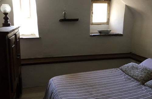 Saint-Andre-de-Cruzieres House | Homerez - Amazing house for 6 ppl. with shared pool at Saint-André-de-Cruzières