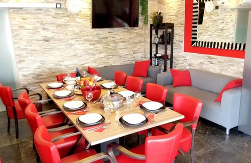 Vantacici Villa | Homerez - 100 m away from the beach! Big villa with swimming-pool and jacuzzi