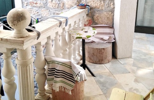 Betina Apartment | Homerez - 60m from the beach! Studio for 4 people. with terrace in Betina