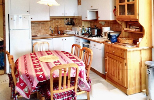 Monetier-les-Bains Apartment | Homerez - Apt. mt. view Le Monêtier-les-Bains
