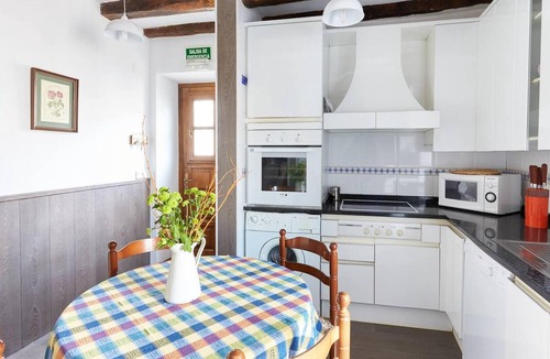 Baztan Apartment | Homerez - Amazing appartement for 6 ppl. with balcony at Berroeta