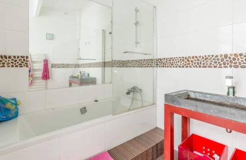Colombes Apartment | Homerez - Amazing appartement for 8 ppl. with spa and terrace at Colombes