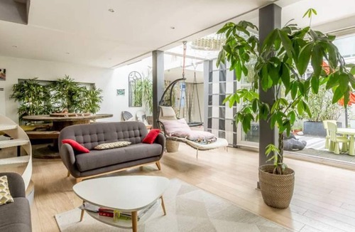 Colombes Apartment | Homerez - Amazing appartement for 8 ppl. with spa and terrace at Colombes
