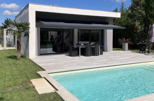 Bouc-Bel-Air House | Homerez - Amazing house for 7 ppl. with swimming-pool and garden at Bouc-Bel-Air