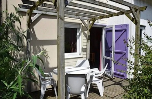 Moutiers-Sous-Chantemerle Apartment | Homerez - Apartment in Moncoutant-sur-Sèvre