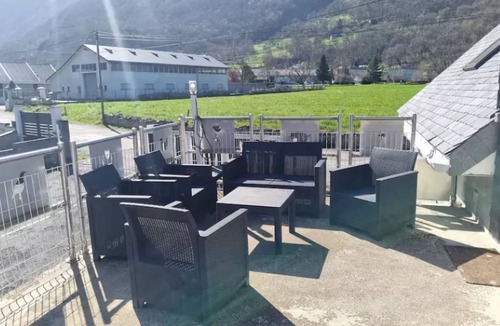 Pierrefitte-Nestalas Hotel | Homerez - Apartment in Pierrefitte