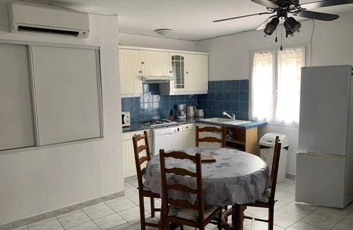 Roquefort-la-Bedoule Apartment | Homerez - Apt Roquefort-la-Bédoule