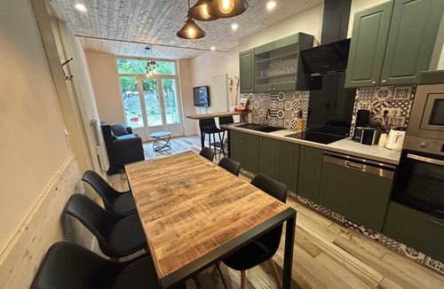 Savignac-les-Ormeaux Apartment | Homerez - Apt Savignac-les-Ormeaux