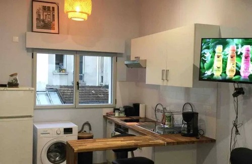 Asnieres-sur-Seine Apartment | Homerez - Apartment Asnières-sur-Seine