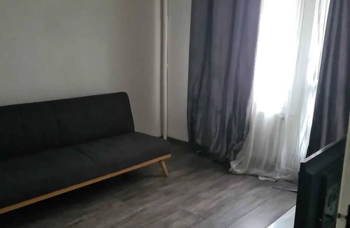 Plessis-le-Roi Apartment | Homerez - Apartment Savigny-le-Temple