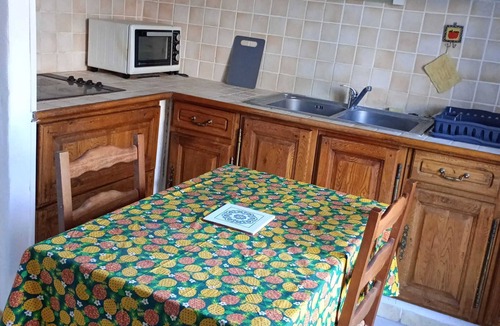 Nord Apartment | Homerez - Apartment in Aix-en-Provence
