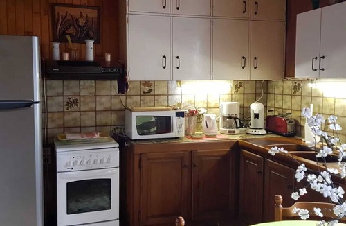 Auvers-sur-Oise Apartment | Homerez - Apartment in Auvers-sur-Oise