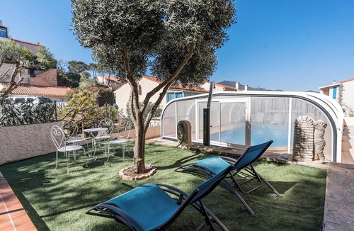 Banyuls-sur-Mer Apartment | Homerez - Apartment Banyuls, pool