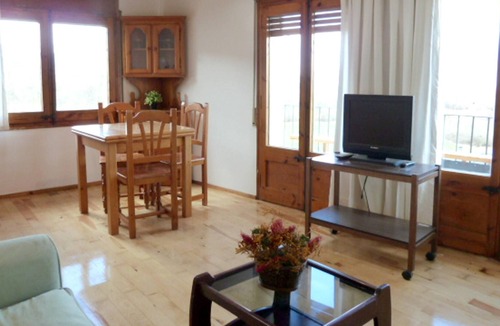 Escadarcs Apartment | Homerez - Apartment 8 km from the slopes for 4 pers. with balcony in Alp