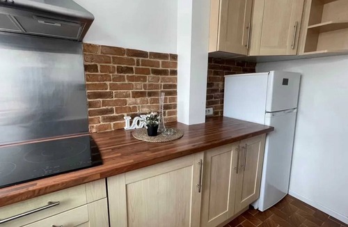 Vaugueux Apartment | Homerez - Apartment Caen historic centre