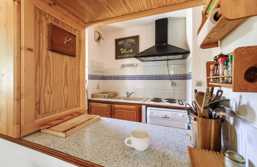 Superbolquere Apartment | Homerez - Apartment in Bolquère, mountain view
